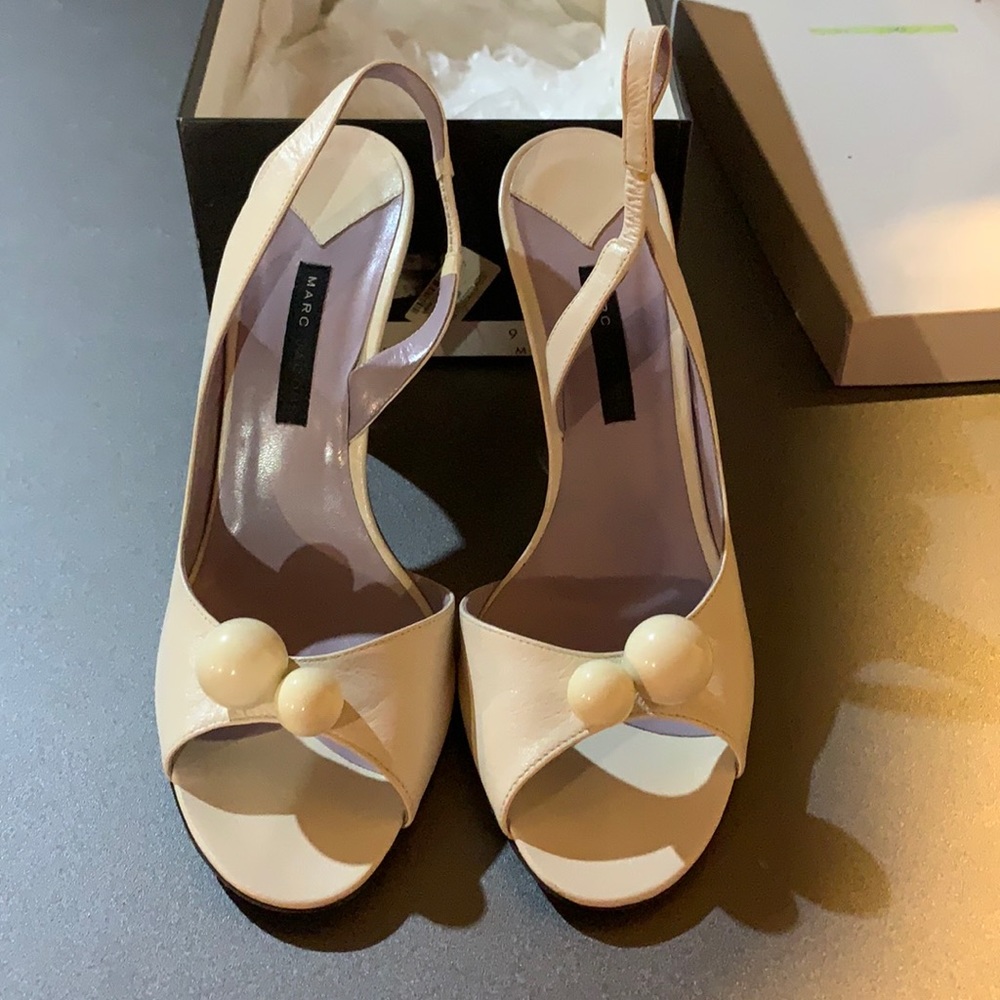Marc Jacobs Cream heels unworn